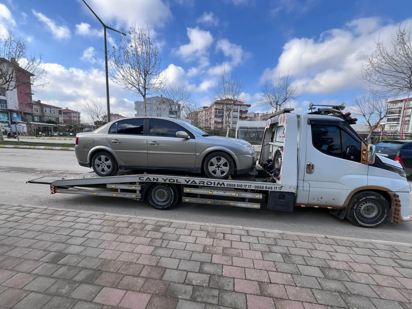 Akü Ömrünü Uzatmanın Yolları: Araç Akünüze Nasıl Bakmalısınız?